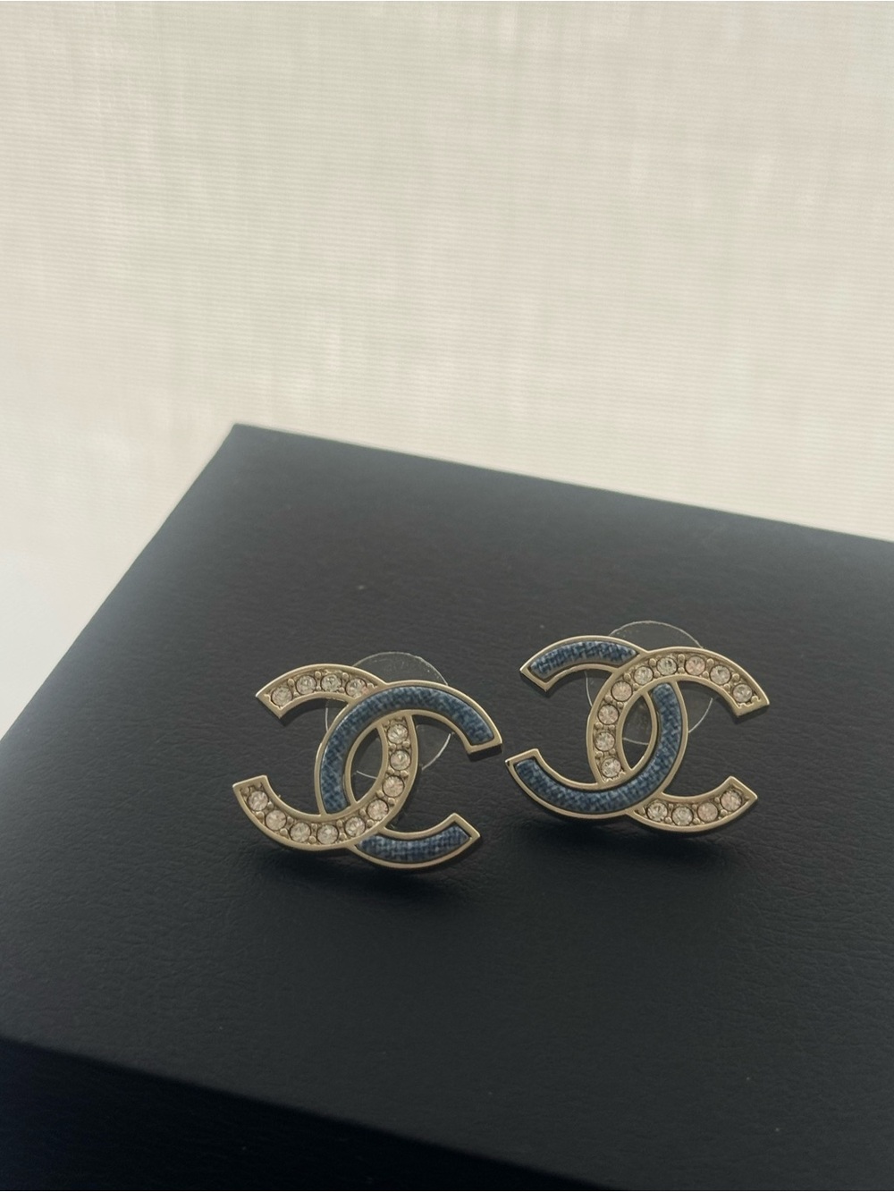Chanel denim double c rhinestone earring